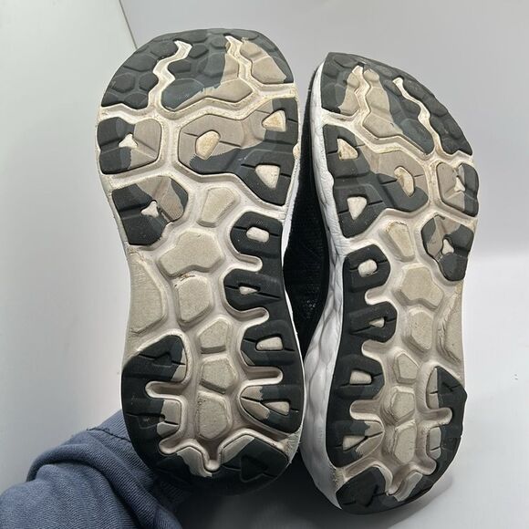 New Balance Women's Fresh Foam More V3 Running Shoe, Night Sky/Libra - Picture 8 of 9